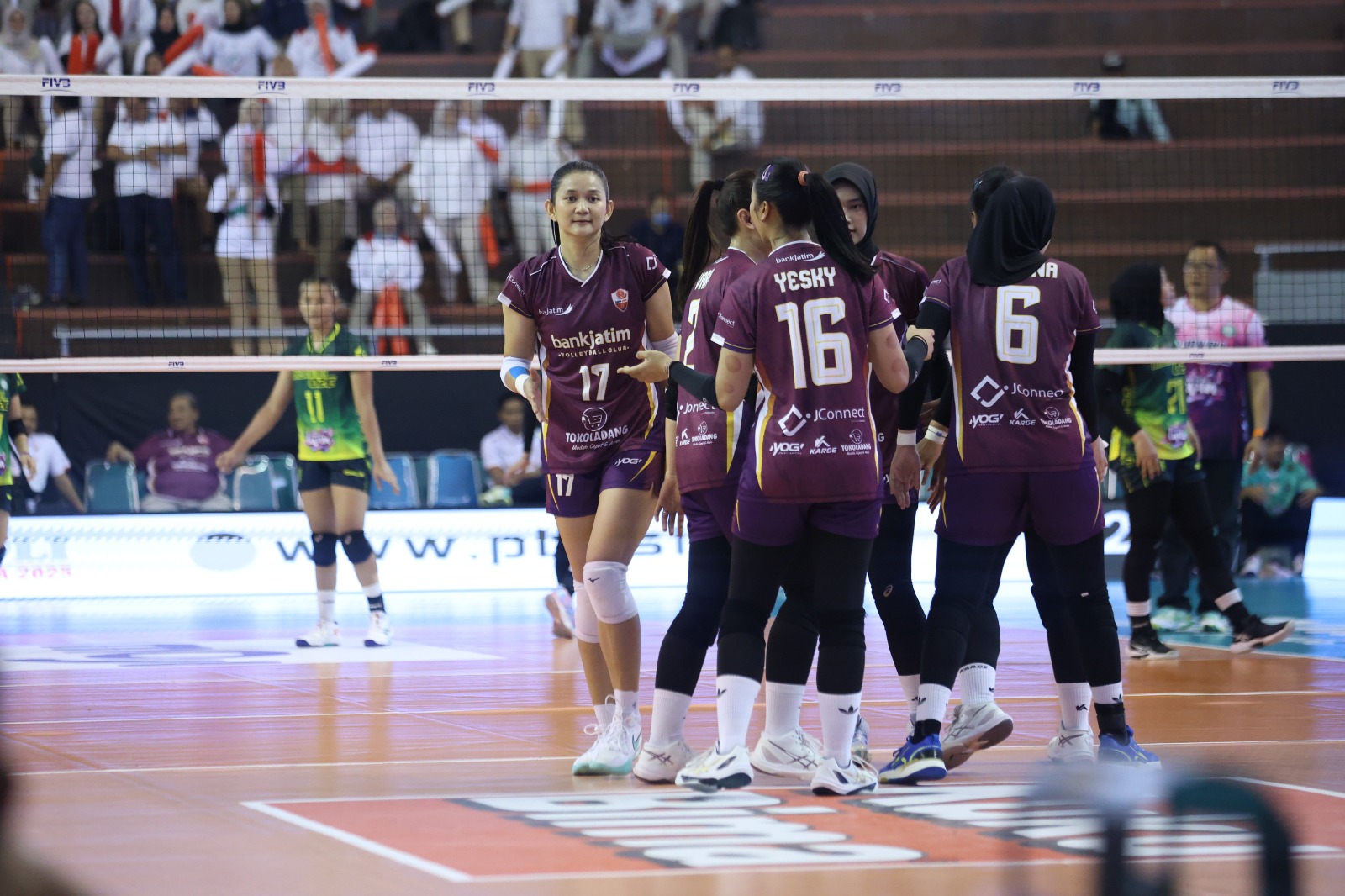 Bank Jatim Dipaksa Bermain Lima Set Rajawali O2C