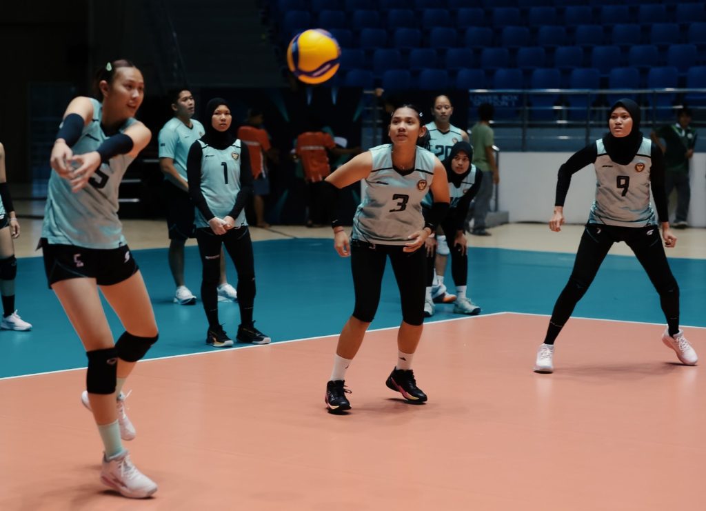 Tim voli putri Indonesia kalahkan Iran 3-1 di AVC Cup Women 2026, Candon City, Filipina.
